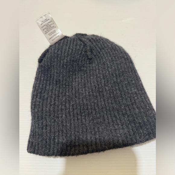 VUORI - Grey Manchester Beanie Cashmere & Wool Blend - Unisex main image 5
